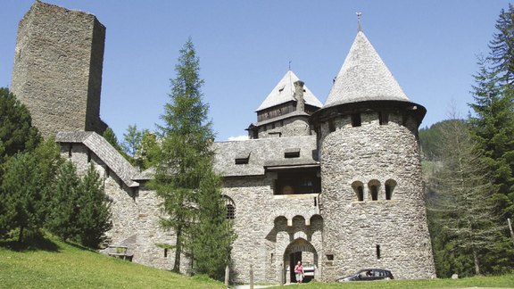 Burg Finstergrün - Foto: Burg