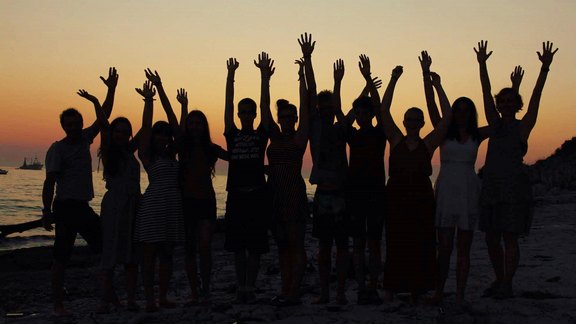 BAM 2019 - Jugendgruppe im Sonnenuntergang - Foto: Kirchmeir